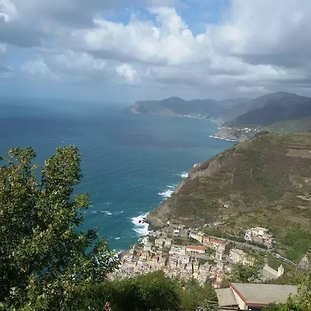 Lunadelmar - La Spezia, Cinque Terrre * La Spezia