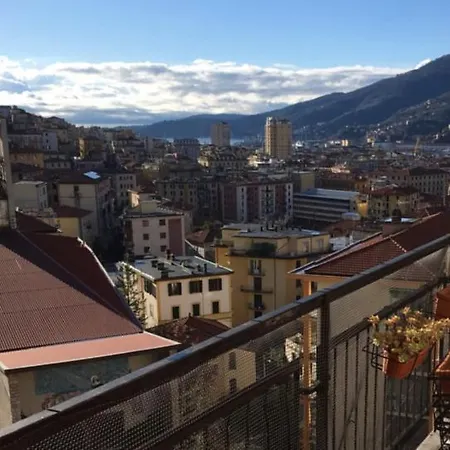 Lunadelmar - La Spezia, Cinque Terrre * La Spezia
